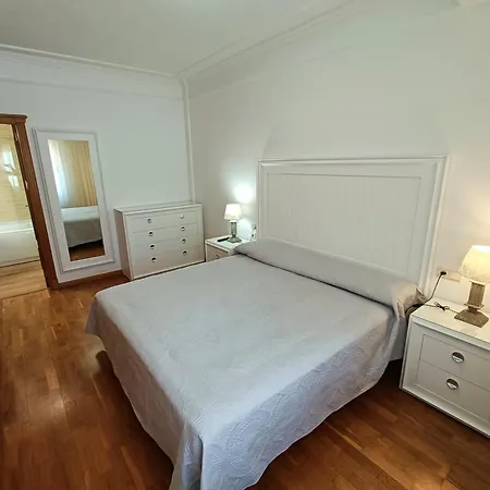 Apartment Piso En Pleno Centro De Con Garaje