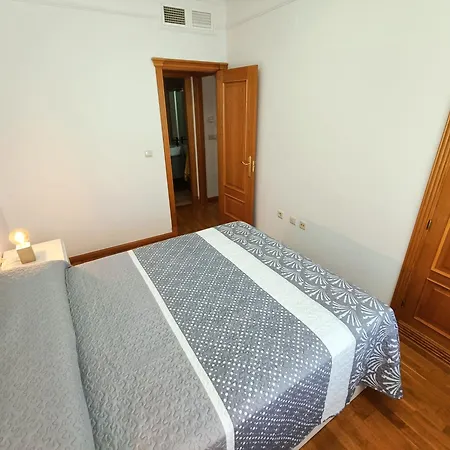 Apartment Piso En Pleno Centro De Con Garaje